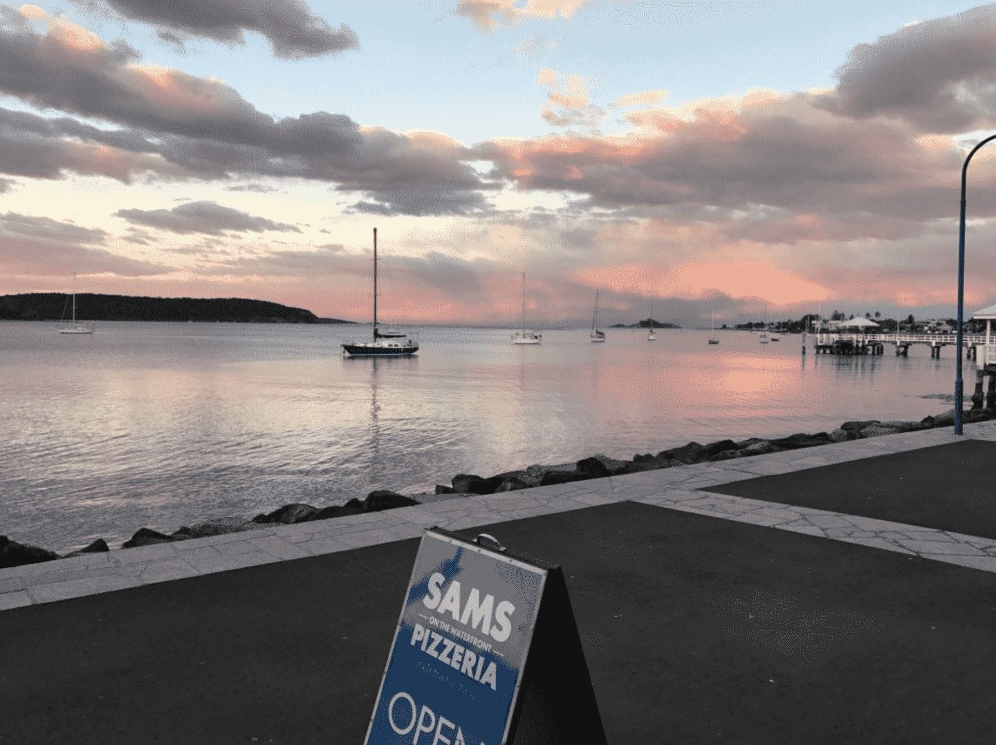 Batemans Bay Travel Guide 